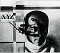 El Lissitzky The Constructor, self-portrait, gelatin silver print, 107×118 mm, 1924 London, Victoria and Albert Museum, Inv. PH142-1985