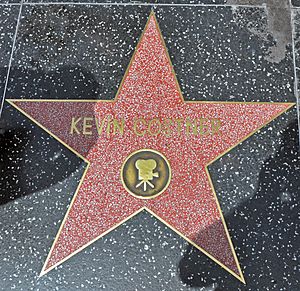 Kevin Costner - Stella nella Walk of Fame - Hollywood - USA - agosto 2011