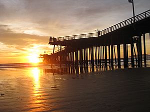 Pismo Pier sunset 018 8x72