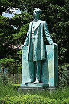 Lincoln by Taft.jpg