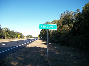 Sign for Red Level on US 19-98