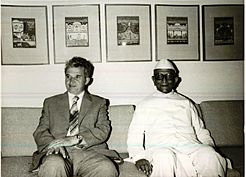 Nicolae Ceaușescu and Morarji Desai in Delhi