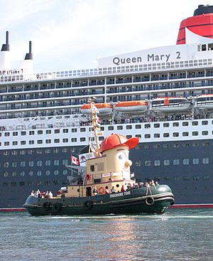 2004 Theodore Too & Queen Mary 2 in Halifax.jpg