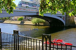 River Ouse and Lendal Bridge from Riverside Walkway - geograph.org.uk - 238516