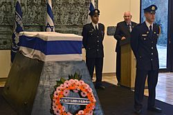 The funeral of Yitzhak Navon (2)