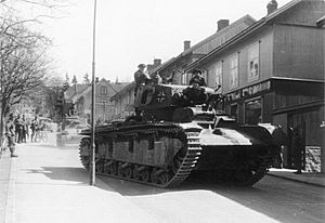 Bundesarchiv Bild 101I-761-221N-06, Norwegen, Panzer "Neubaufahrzeug"