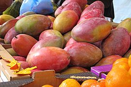 Mangoes in Paris farmer's market