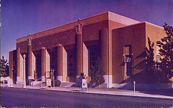 Visalia Town Center Post Office circa 1960.jpg