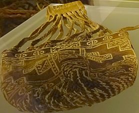Muisca Mummy Textile Bag - Museo del Oro - Bogotá