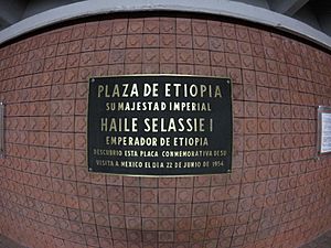 Placa de la Plaza de Etiopía conmemorando visita de Haile Selassie - Ciudad de México