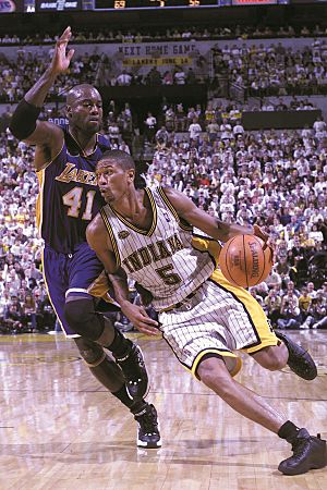 Jalen Rose with the Indiana Pacers