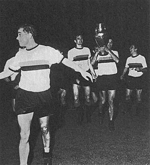 1964–65 European Cup - Inter Milan's Suárez, Facchetti, Peiró and Bedin with the trophy
