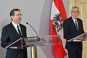 Isaac Herzog state visit to Austria, September 2023 (KBG GPO7639)