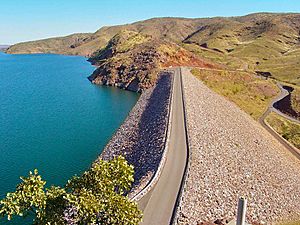 Lake Arglye Dam Wall DSC03854