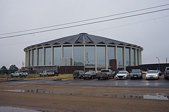 Mississippi State Fairgrounds December 2018 1 (Mississippi Coliseum).jpg