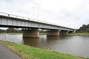 Moorabool-street-bridge-geelong