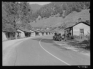 Company homes in Virgie in 1940