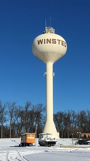 Winstead MN water tower
