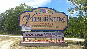 Viburnum Missouri welcome sign