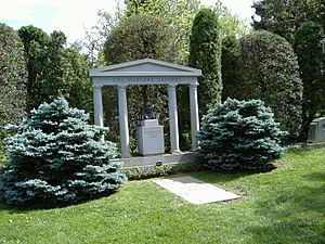 Colonel Sanders Grave 1