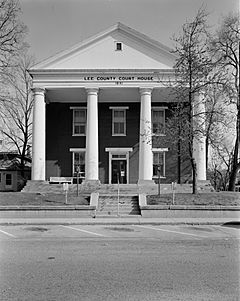 Courthouse located in Fort Madison