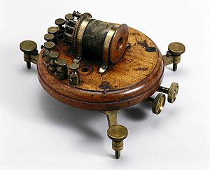 Thomsons mirror galvanometer, 1858. (9663806048)