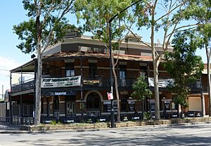 (1)Imperial Hotel Rooty Hill-2.jpg