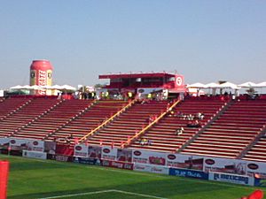 Estadio Caliente1