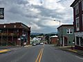 2016-07-19 15 06 15 View east along U.S. Route 211 Business (Main Street) at Bank Street in Luray, Page County, Virginia