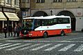 Praha, Malá strana, autobus.jpg