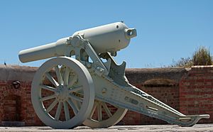64 pounder gun static - fort glanville