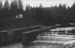 Yamhill Locks near Lafayette, Oregon (3230139572)