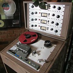 Scully 280 4-track tape recorder, Ardent Studios (cropped)