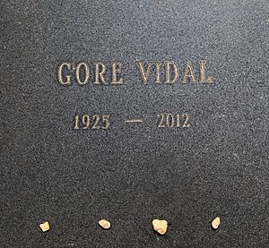 Gore Vidal Grave 2023 Cropped