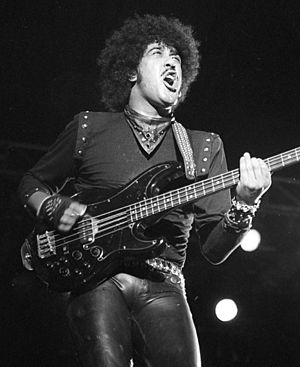 Phil Lynott, Thin Lizzie (51413980968)