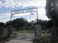 Pioneer Rest Cemetery, Menard, TX IMG 4366