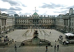 The courtyard of Somerset House from the North Wing entrance (September 2007)