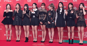 Twice at Golden Disk Awards on January 5, 2019
