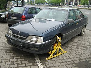 Wheel clamp on Opel in Warsaw 1