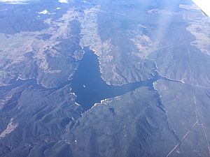 Aerial view of Burrinjuck Dam.jpg