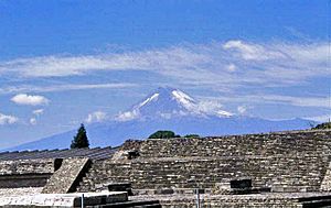 CholulaPyramidPopocatepetl