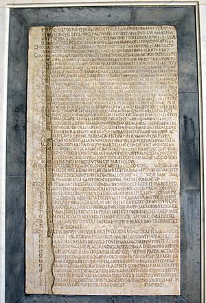 Camposanto, iscrizioni lato sud, 02 i decreti di Iulia Pisana per le onoranze funebri dei figli adottivi di Augusto Caio e Lucio Cesari, nel 2 e 4 d.C. 02