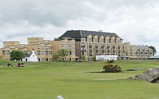 Old Course Hotel-St Andrews-Geograph-6167264-by-Richard-Sutcliffe (cropped)