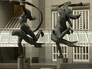 Statues in the SunTrust Plaza
