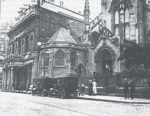 Edinburgh Theatre Royal on left