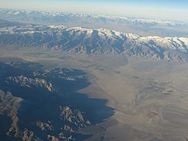 Fish Lake Valley, Nevada-California Border (15083196013).jpg