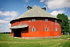 The Frank Senour Round Barn