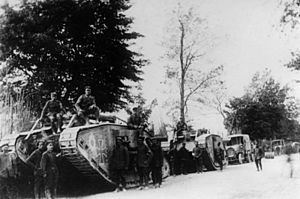 Bundesarchiv Bild 183-R28717, Frankreich, deutsche Panzerschwadron