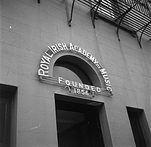 NL-Royal Irish Academy of Music, Dublin 1946
