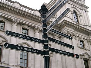Signpost Near Buckingham Palace (255640841)
